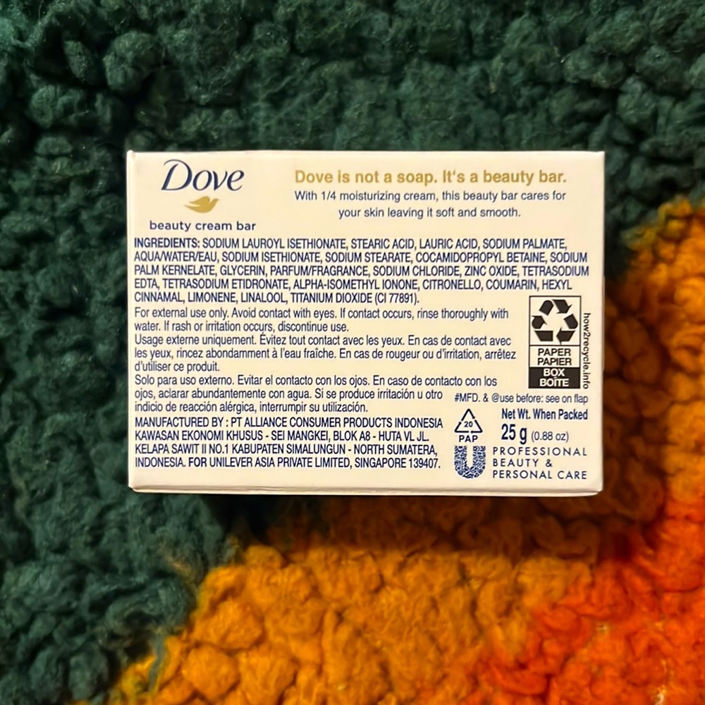 Dove Mini Toiletry Set - Picture 3 of 3